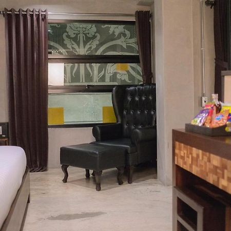 Hotel Thapae Loft à Chiang Mai Extérieur photo