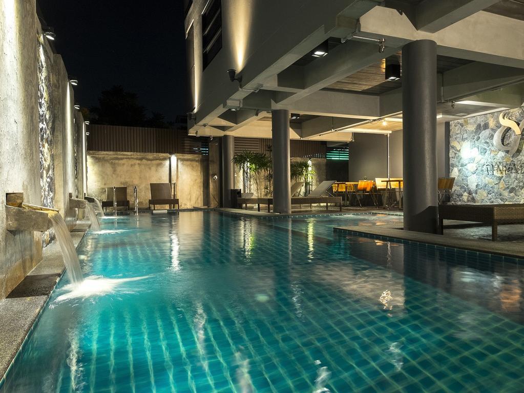 Hotel Thapae Loft à Chiang Mai Extérieur photo