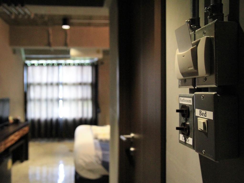 Hotel Thapae Loft à Chiang Mai Extérieur photo