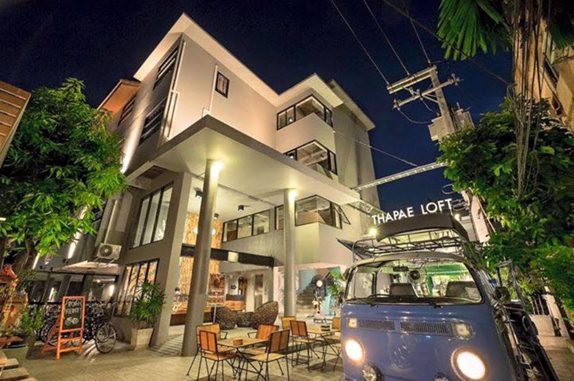 Hotel Thapae Loft à Chiang Mai Extérieur photo
