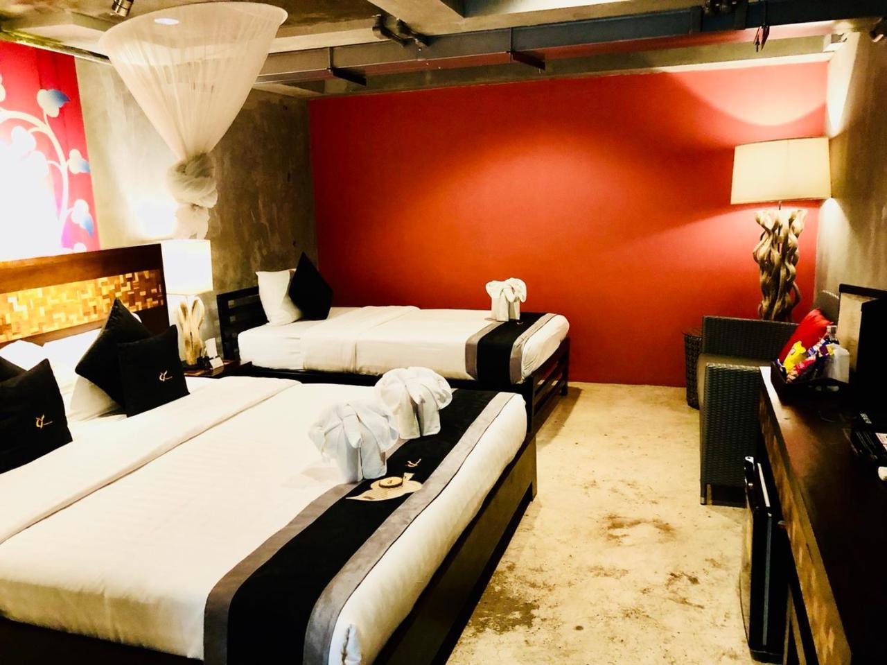 Hotel Thapae Loft à Chiang Mai Extérieur photo
