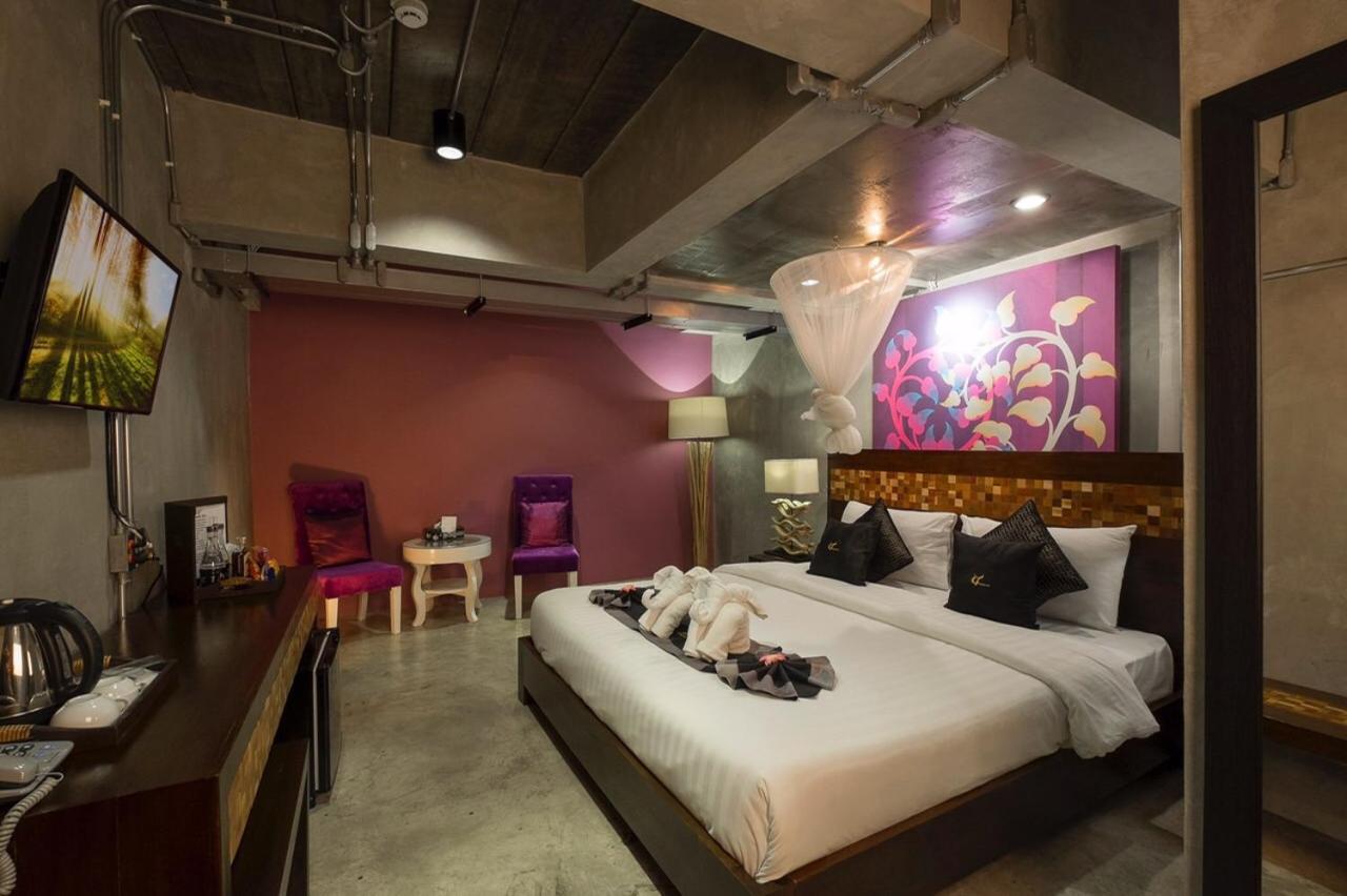 Hotel Thapae Loft à Chiang Mai Extérieur photo
